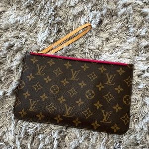 Louis Vuitton MM Neverfull Pouch